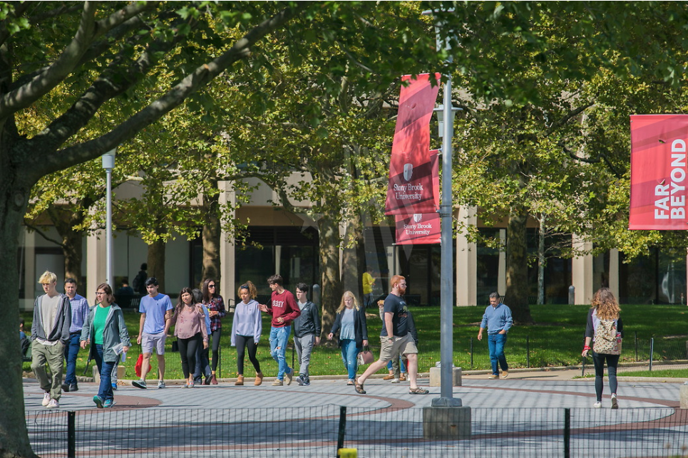 Stony_Brook_University_HalfnHalf