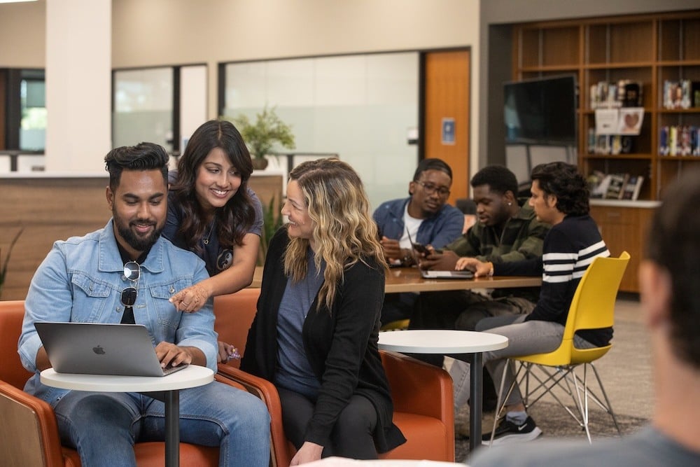 San-Francisco-Bay-University-students-ready-to-take-on-professional-projects
